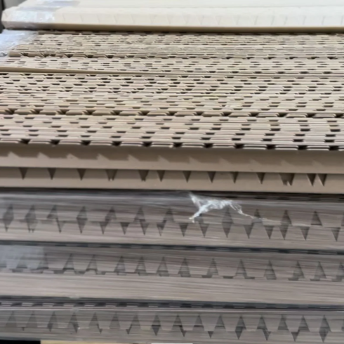 foto-esquinero-de-carton-troquelado-1